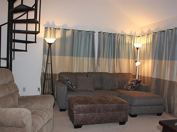 3rd image of 62 Westwood Village Dr