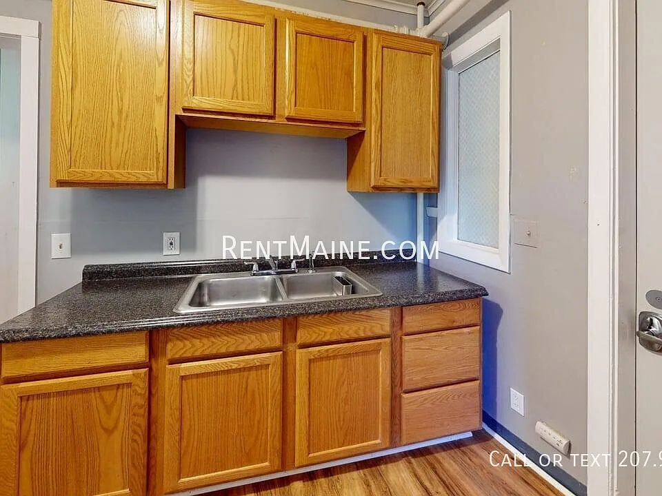 513 Main St #10