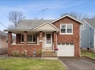 1486 Valley Rd, Rahway, NJ 07065