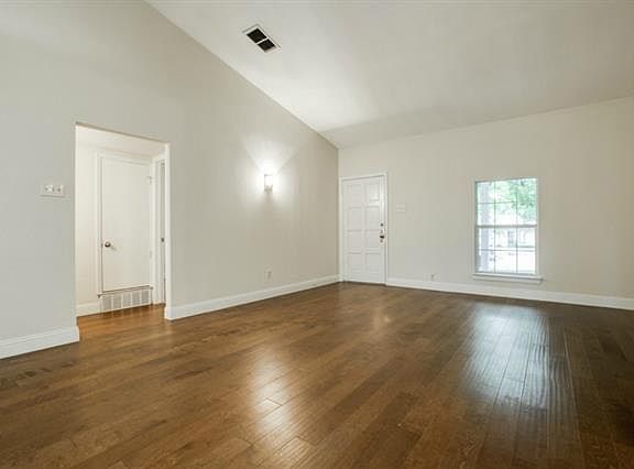 4th image of 413 Meadowhill Dr