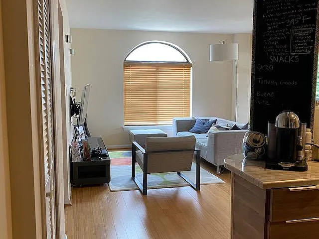 1029 N Stuart St #317 — Photo 5