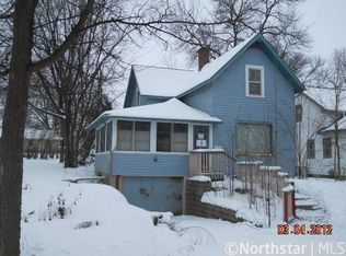 912 Lewis Ave SW, Hutchinson, MN 55350