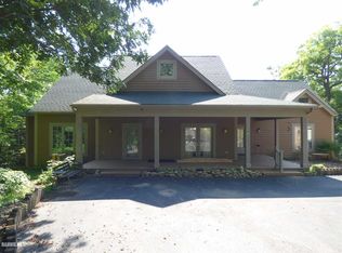 19 Lookout Trce, Galena, IL 61036