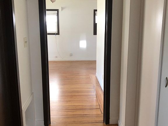 5th image of 880 Franquette Ave