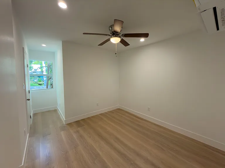 3603 Charles Ave — Photo 35