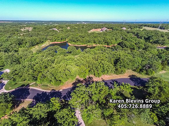 3rd image of 3636 Shady Oaks Dr