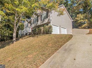 3184 Lower Creek Dr, Douglasville, GA 30135