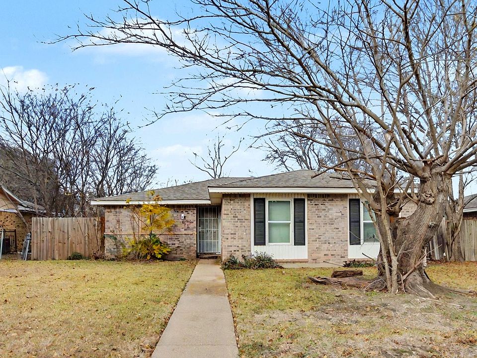 1st image of 805 Cherry Hills Dr