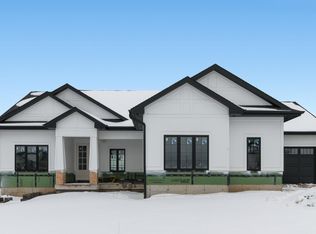 3855 Sandstone Point, Waukee, IA 50263