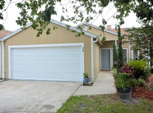 869 Candleknoll Ln, Jacksonville, FL 32225