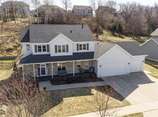 2248 Ponderosa Dr SW, Rochester, MN 55902