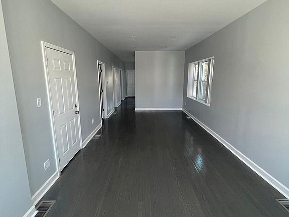 4th image of 3739 Drummond St #1