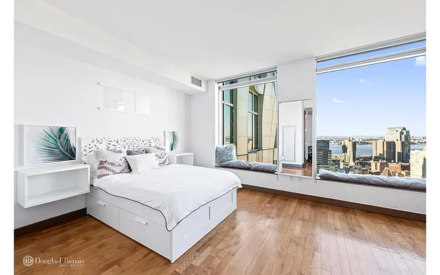 Rented by Douglas Elliman | media 17