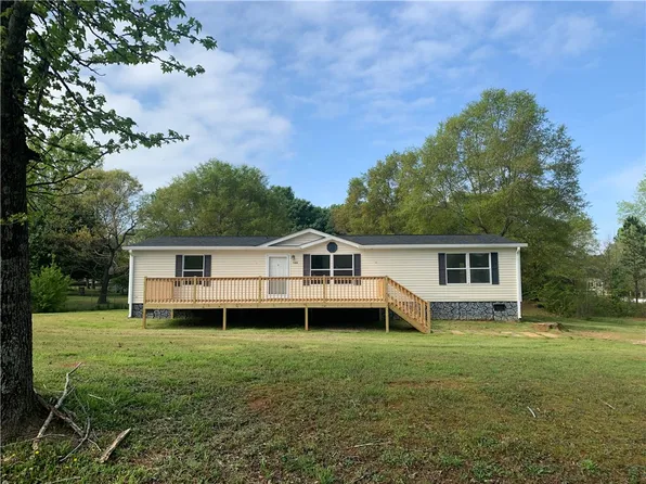 126 Hillcrest Dr, Williamston, SC 29697