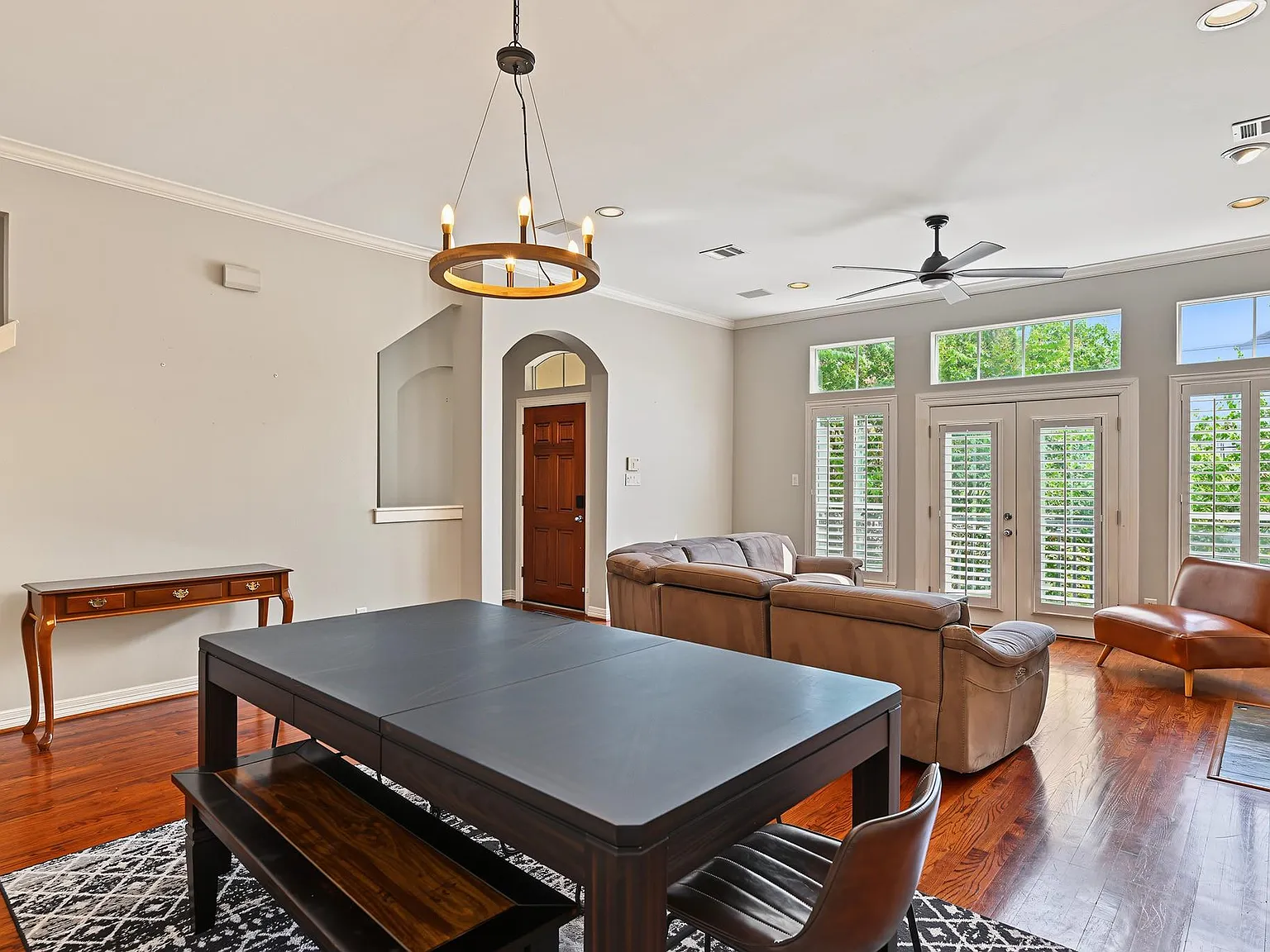 2 bed, 2.5 bath, 1760 sqft, $2,700 — Photo 4
