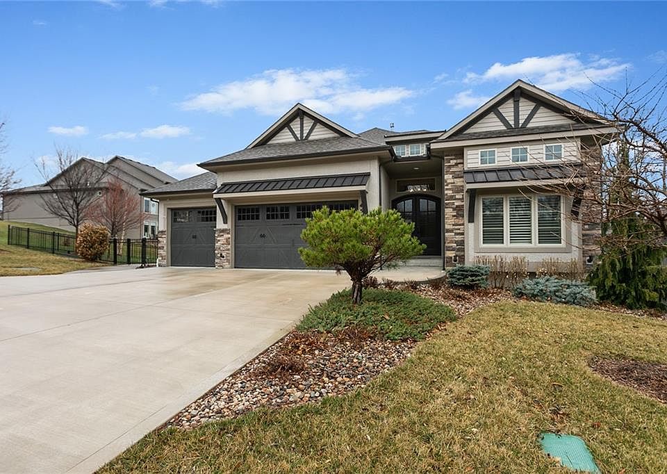 4538 NE Park Bluffs Dr, Lees Summit, MO 64064 Zillow