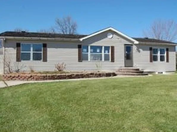 W2630 River Edge Dr, Oostburg, WI 53070