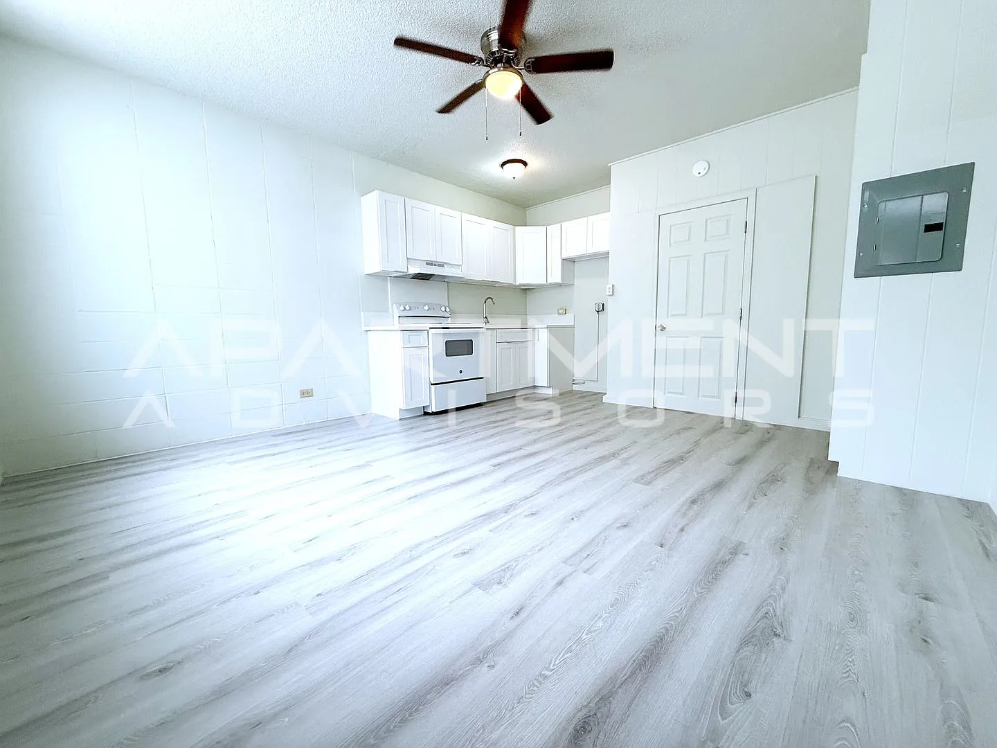 733 Pensacola St — Photo 3