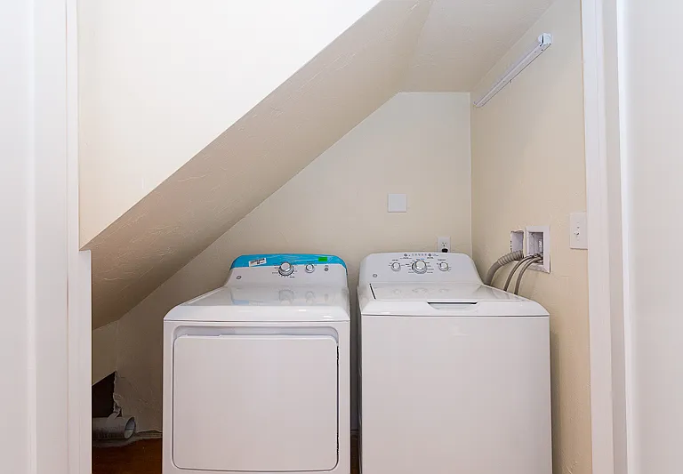9 Rock Valley Ave #2 — Photo 20