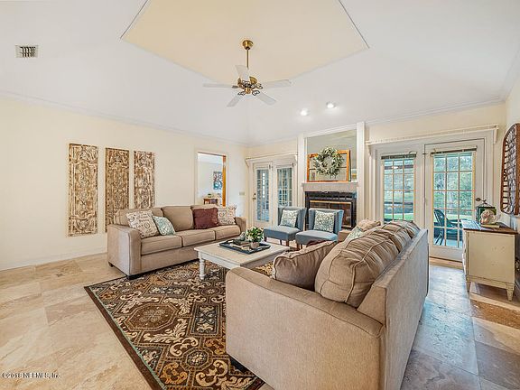 3rd image of 1711 Mossy Cypress Ln