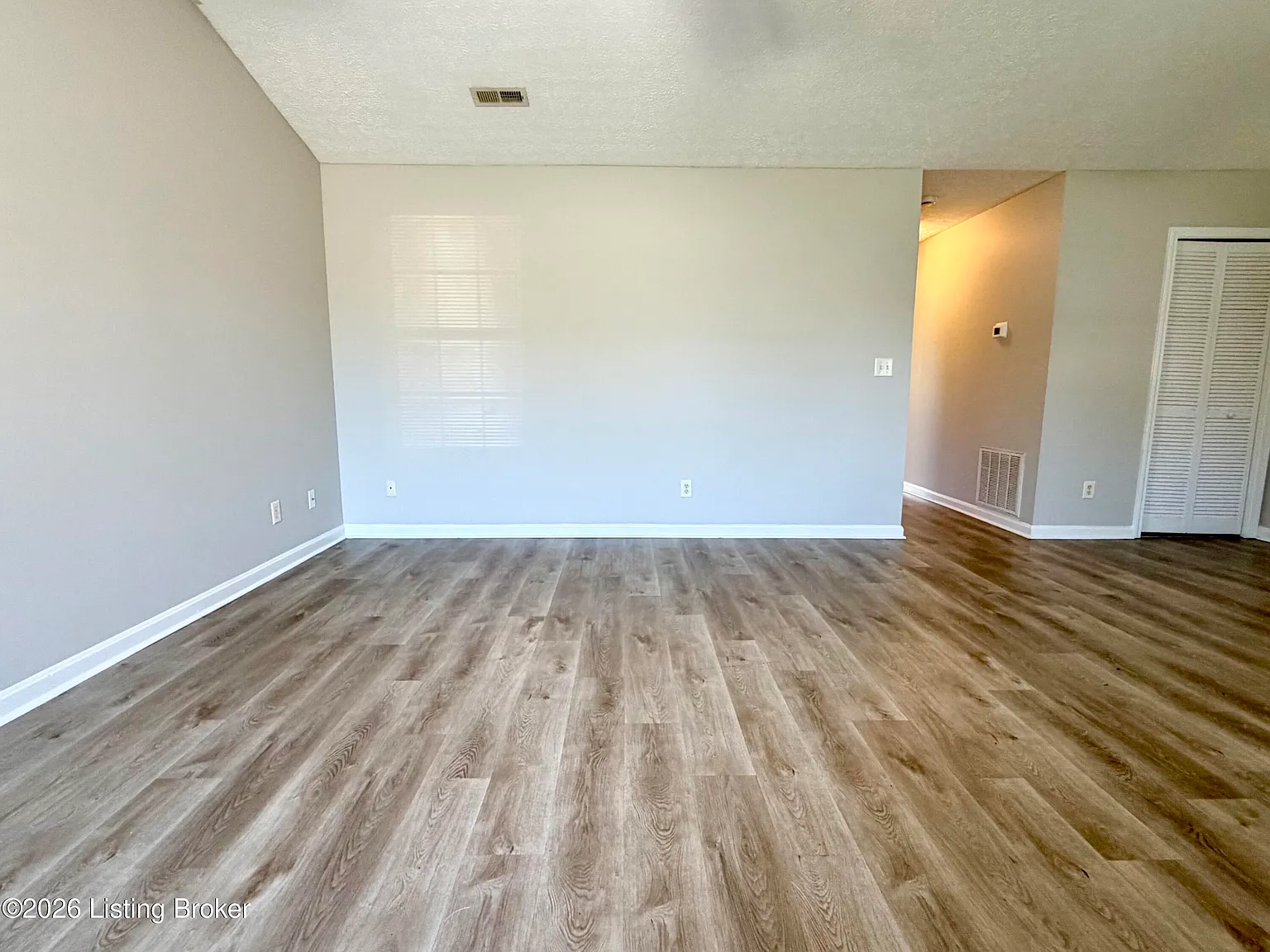 2 bed, 1.0 bath, 750 sqft, $995 — Photo 4