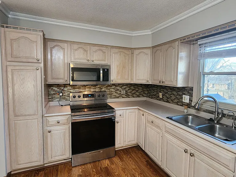 11430 Sunburst St — Photo 6