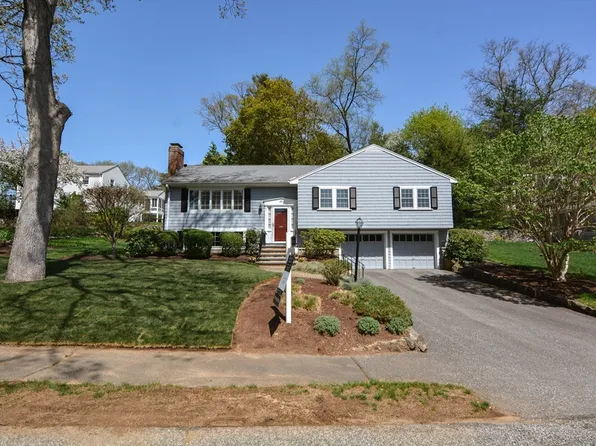 35 Windemere Rd, Wellesley, MA 02481