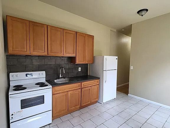 5th image of 38 N 51st St