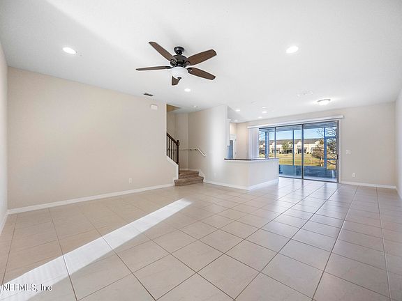 4th image of 7035 BERRYBROOK Drive