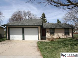 5601 Cottontail Cir, Lincoln, NE 68516