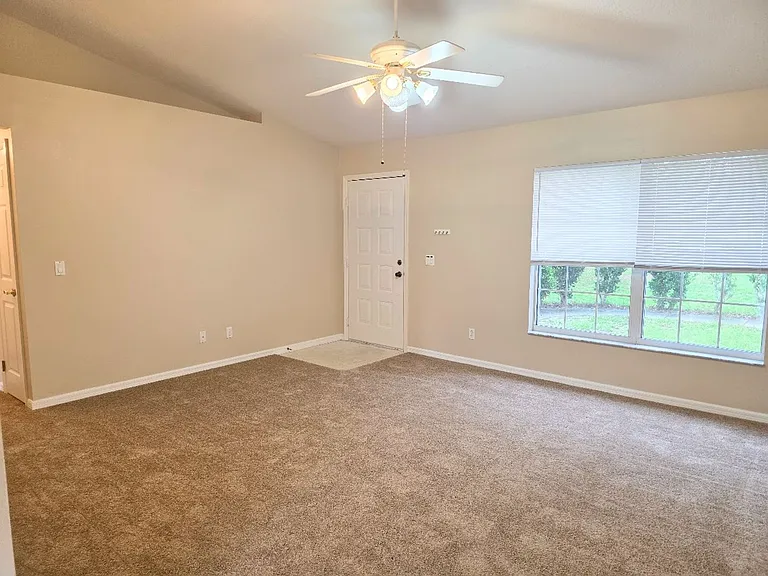 9676 N Jourden Dr — Photo 3