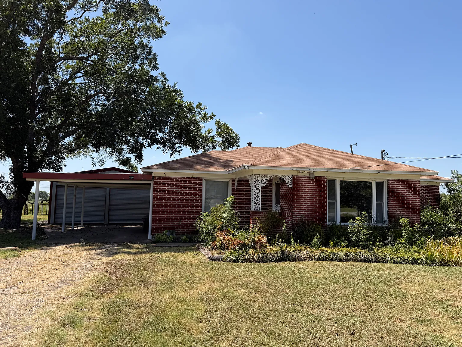 3 bed, 1629 sqft, $1,995 — Photo 1