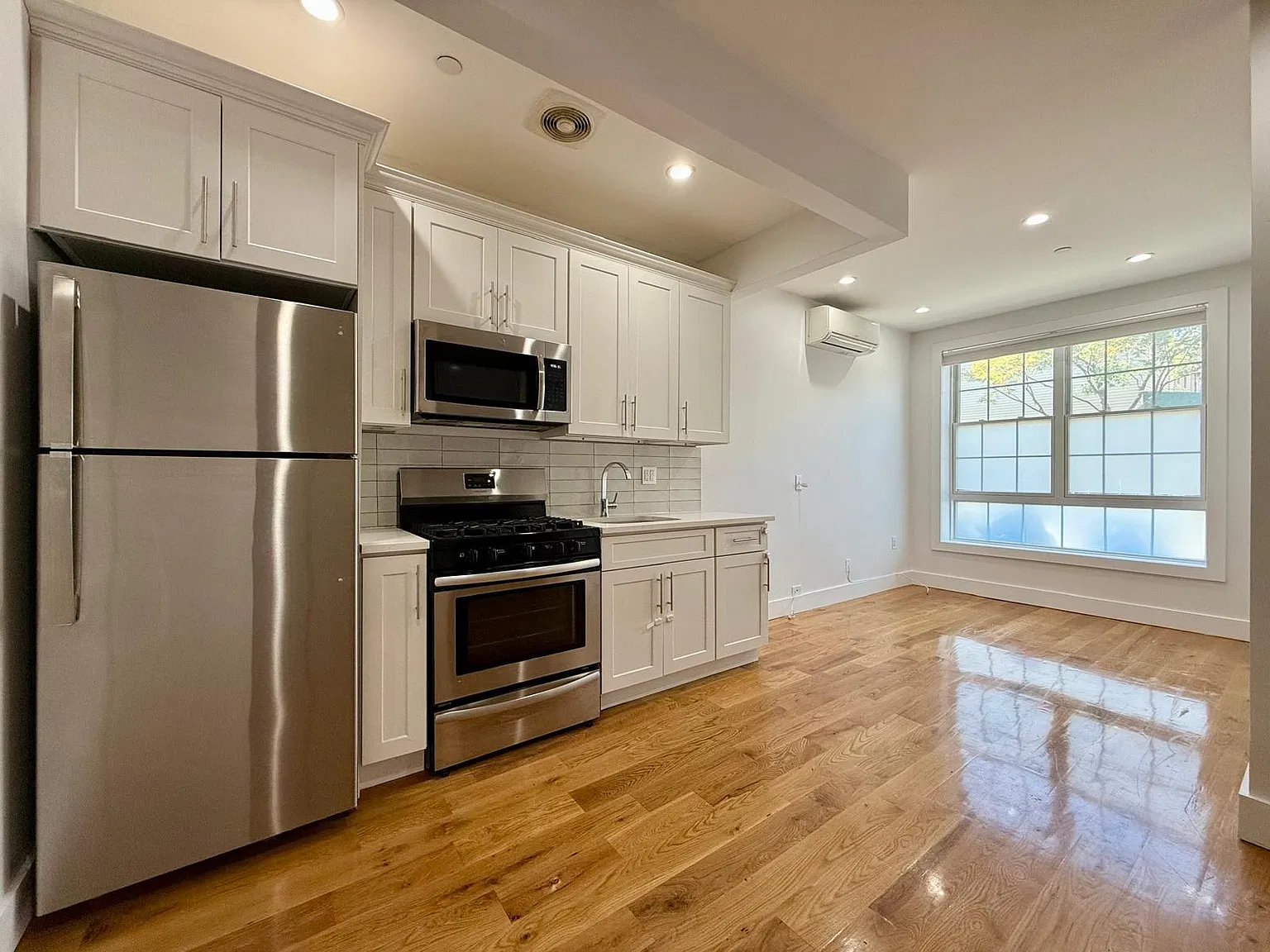 225 Howard Avenue — Photo 1