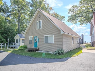 6899 E Houghton Lake Dr, Houghton Lake, MI, 48629