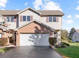 402 Conley Dr, Elburn, IL 60119