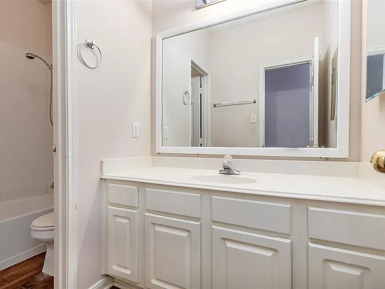14707 Chapelbrook Ln — Photo 9