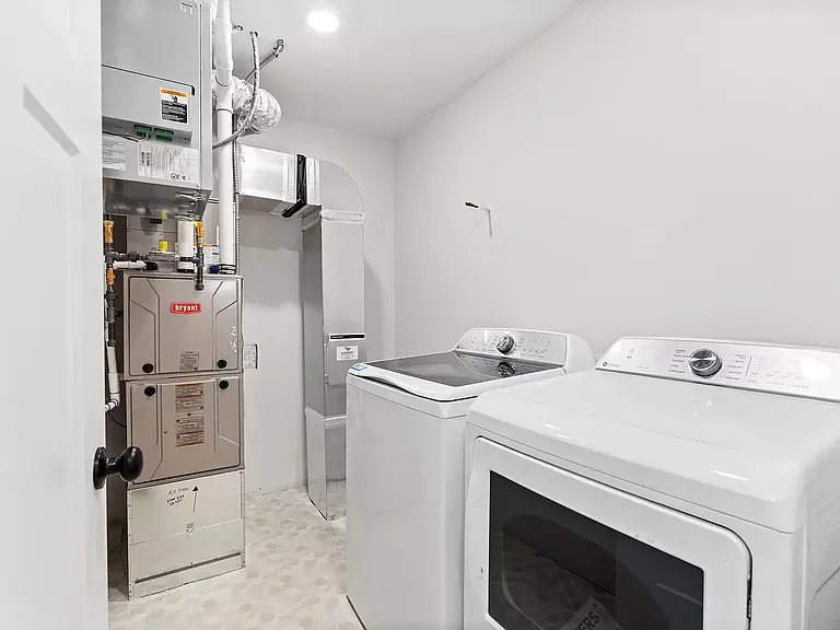 13621 Busch Ln — Photo 27