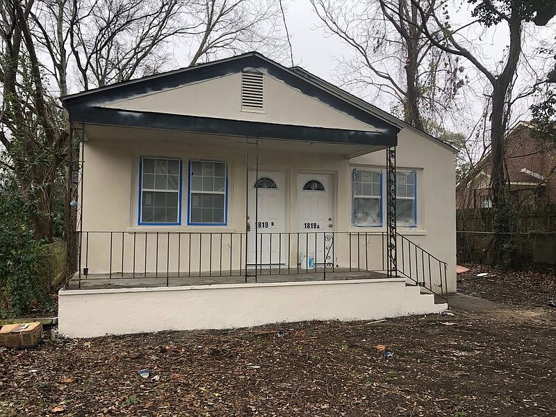 1st image of 1819 English St
