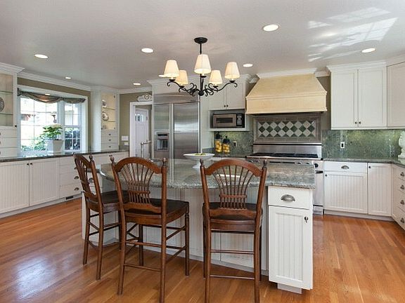 3rd image of 24 Freitas Dr