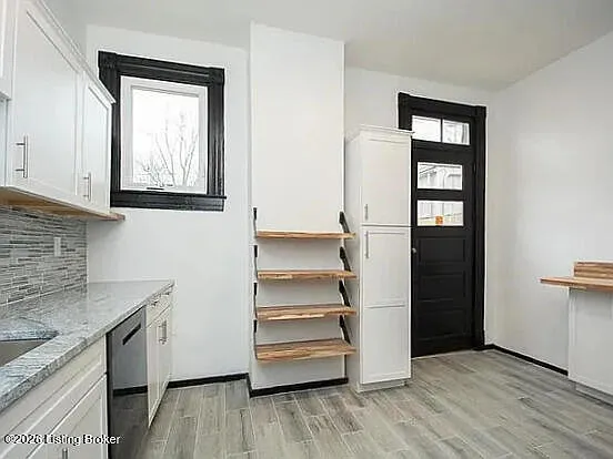 3 bed, 1.5 bath, 2232 sqft, $2,400 — Photo 4