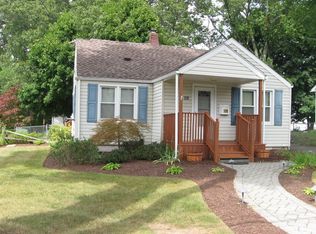 20 Bassett Ave, Mine Hill, NJ 07803