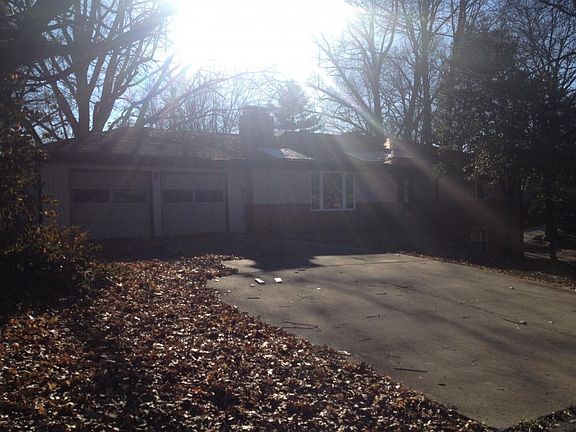 4th image of 1304 Papin Dr