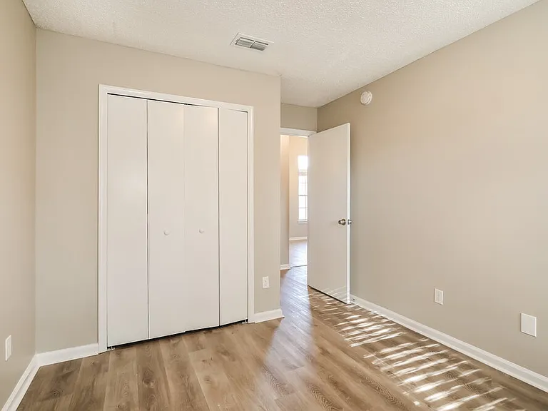 309 Carriann Cove Trl W — Photo 12