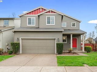 4220 SE Rose Petal Pl, Hillsboro, OR