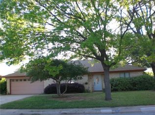 408 Brookside Dr, Grapevine, TX 76051