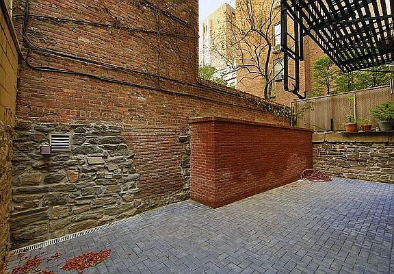 3rd image of 317 2nd Ave #1L