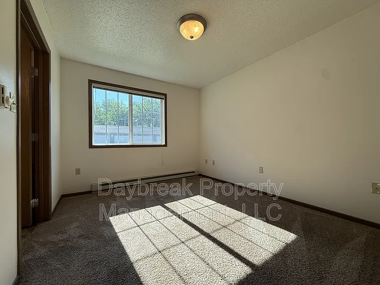 317 16th St S #5 — Photo 14