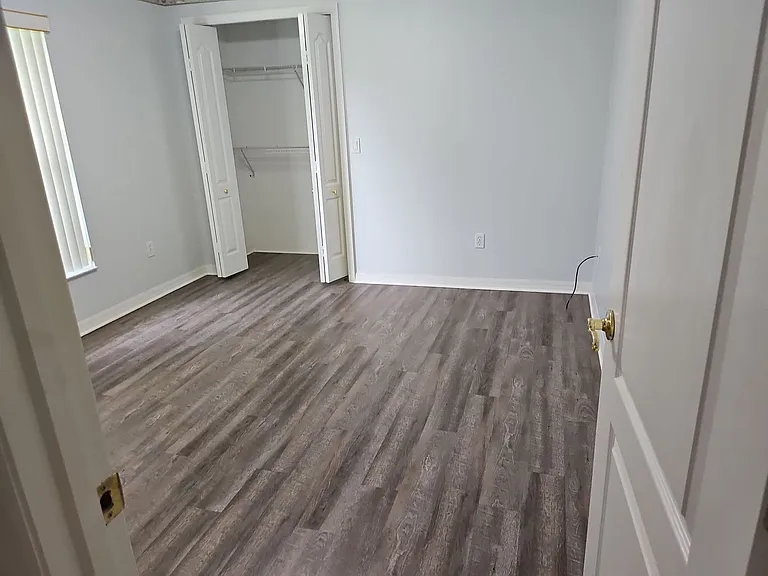 124 Foxhall Ln — Photo 13