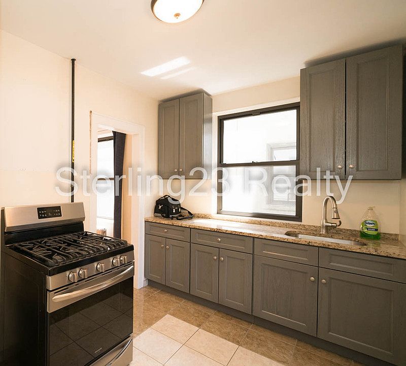 1st image of 2119 27th St APT C4