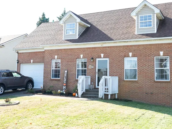 421 Briar Patch Ln, Frankfort, KY 40601